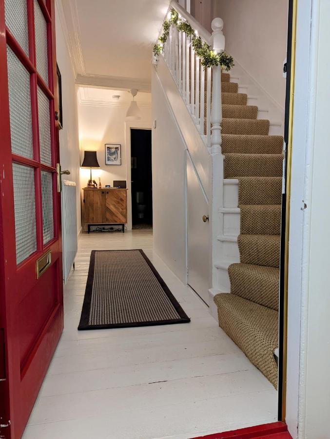 Central Hawick Spacious Stylish Flat With Log Burner Exterior photo